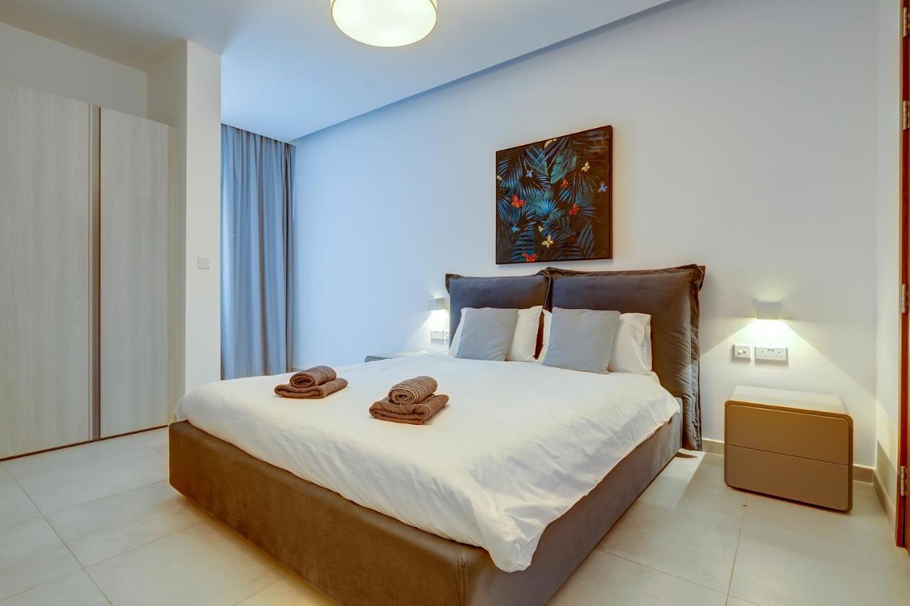 Luxe Apartment With Valletta And Harbour Views Sliema Exterior foto
